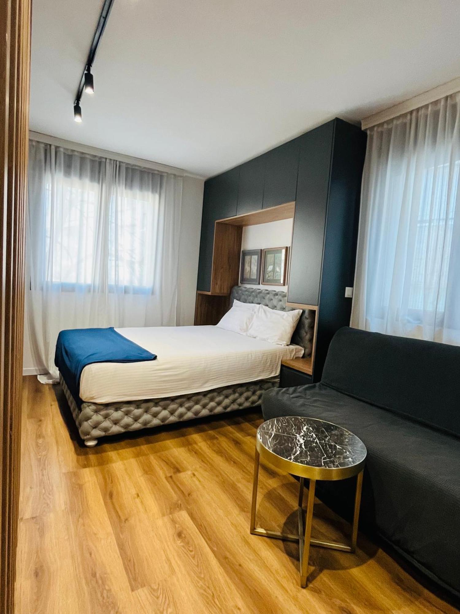 Parliament Apartment